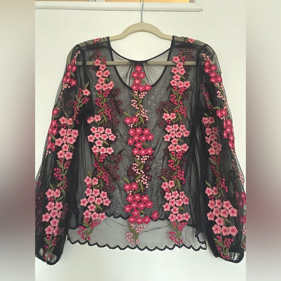 St Roche Sheer Embroidered Top - Picture 2 of 9